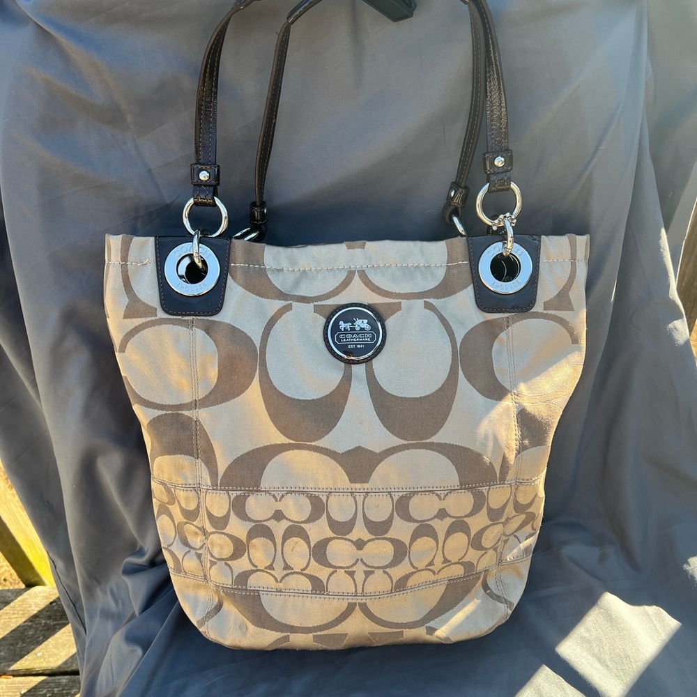 Beige Coach Tote - Picture 11 of 12